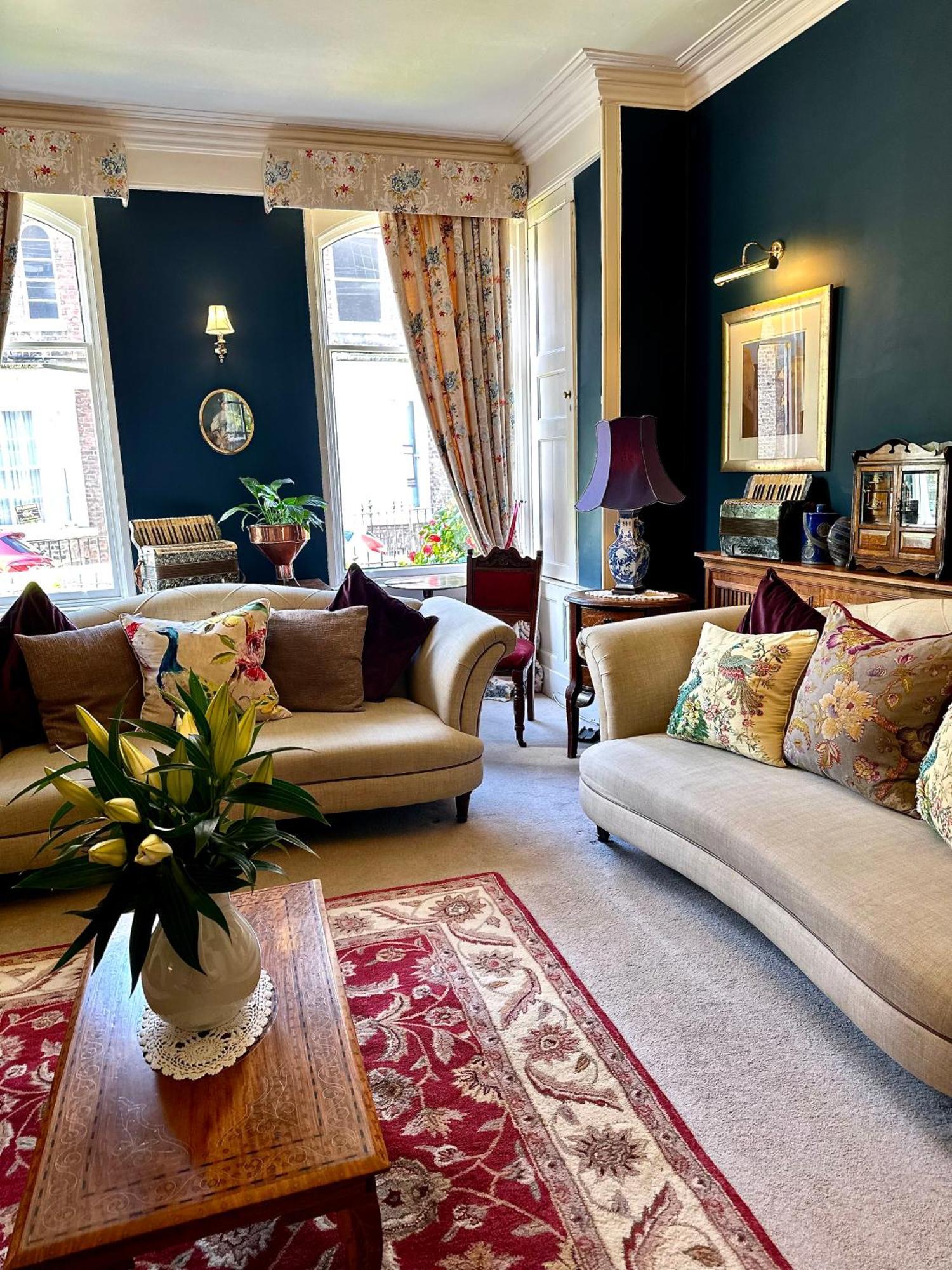 Bed & Breakfast 23 St Mary's York