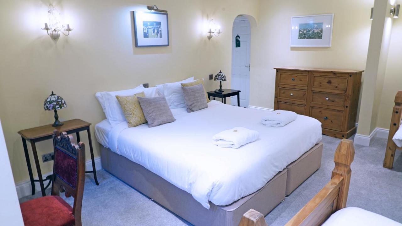 23 St Mary's 4*